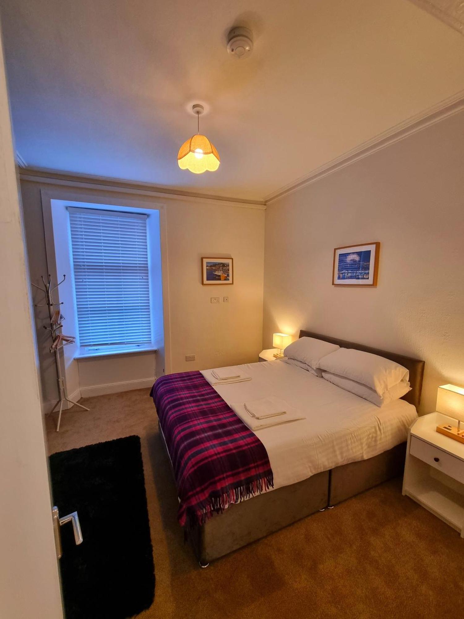 The Rail & Ferry Den Apartman Oban Kültér fotó